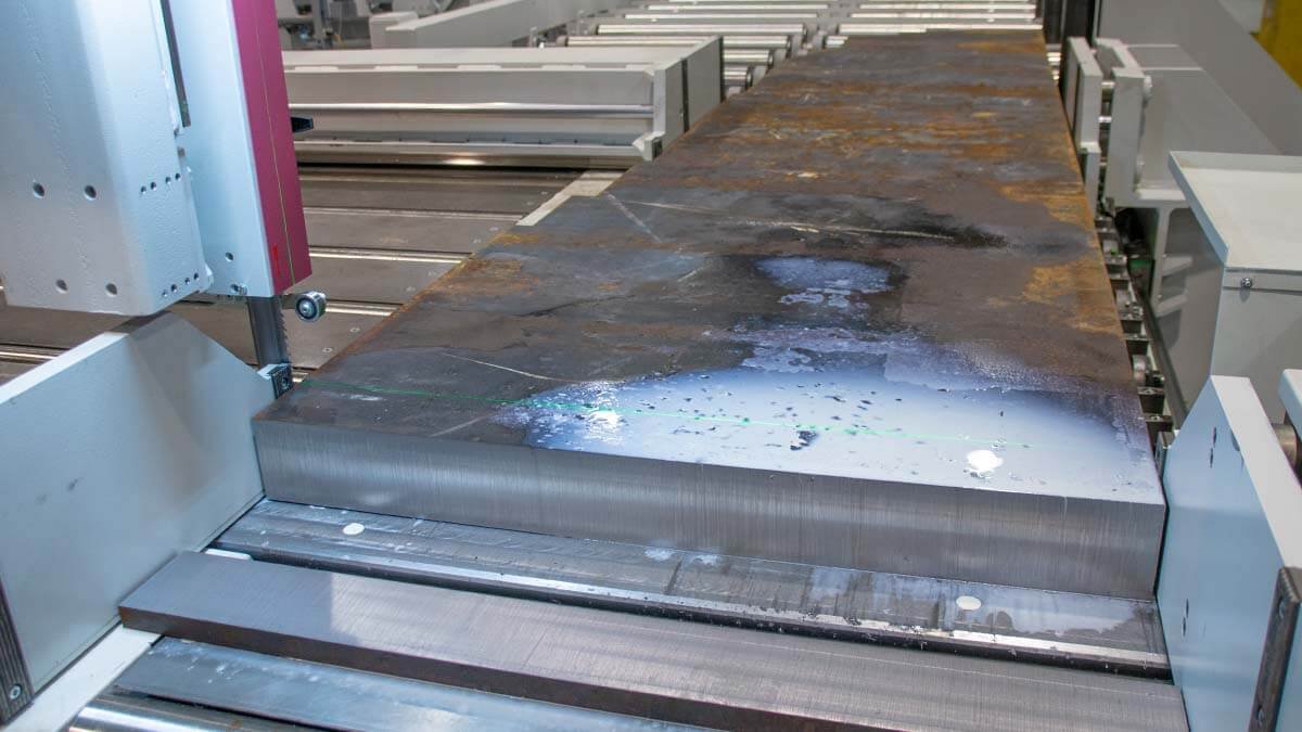 Behringer Plattensägeautomat VPS60-220A Schnittkanalerweiterung ermöglichen den Einsatz von Hartmetall-Sägebändern